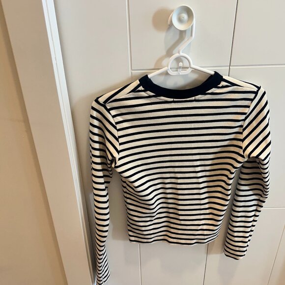 Brandy Melville Women's Navy and White Shirt - Picture 2 of 3